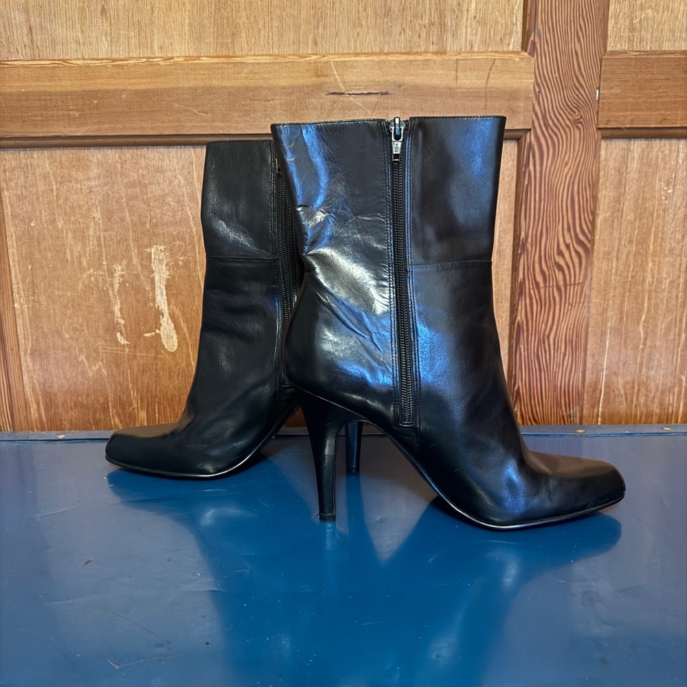 NINE WEST ANKLE BOOT